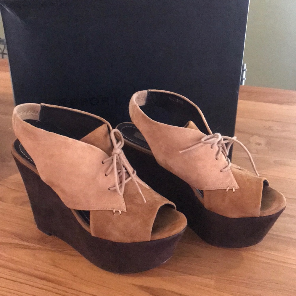 Report Signature platform suede shoes